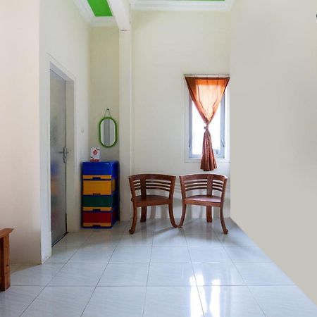 Oyo 3210 Villa Aisya Batu  Bagian luar foto